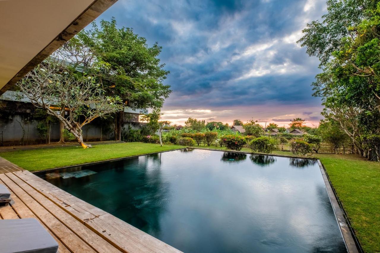 Balangan Beach Nakar Villa Jimbaran Exteriör bild